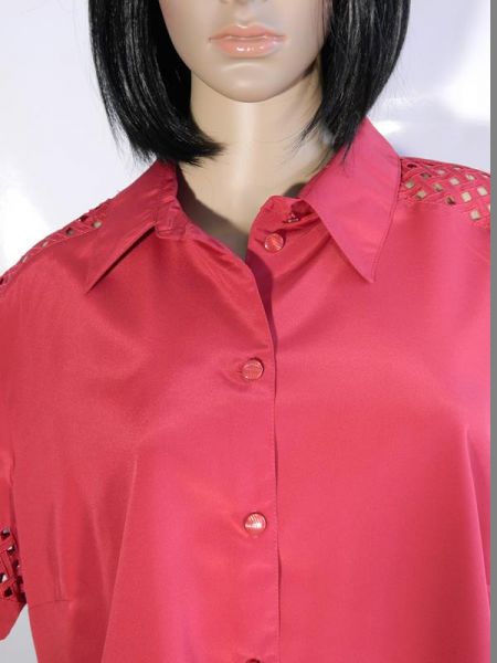 Bluse Weinrot mit ausgeschnittenem Muster Gr. 48