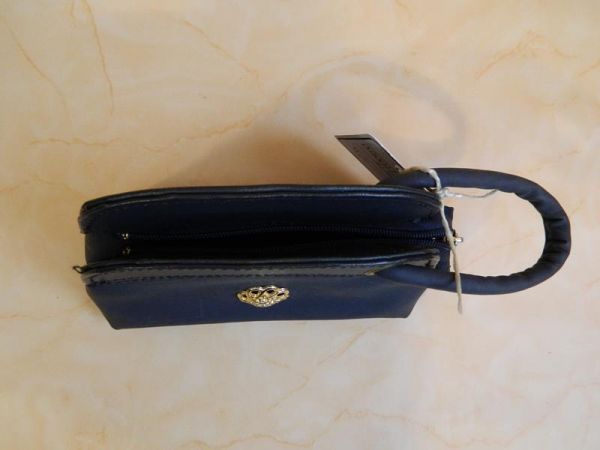 Clutch Blau mit Gold