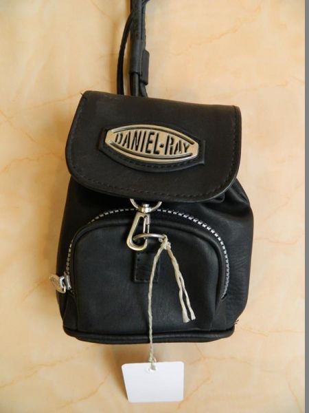 Daniel Ray Rucksack Klein Schwarz