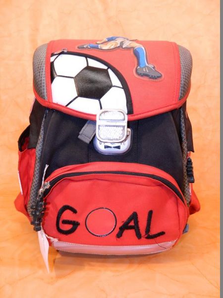 Schulranzen Rot Fußballmotiv