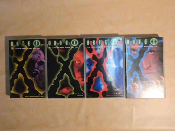 VHS "Akte X" Editions-Box - enthält Akte 1-4