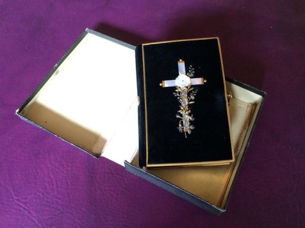 Gesangbuch mit Aufbewahrungsbox