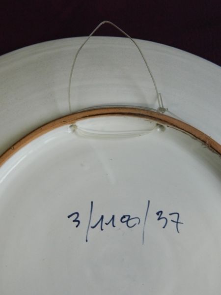 Wandteller, Landschaft und Blumen