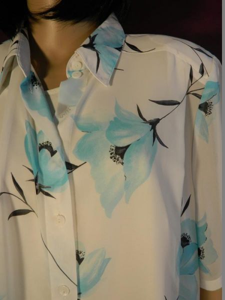 Sommermann Bluse Weiss mit blauen Blumen Gr. 50