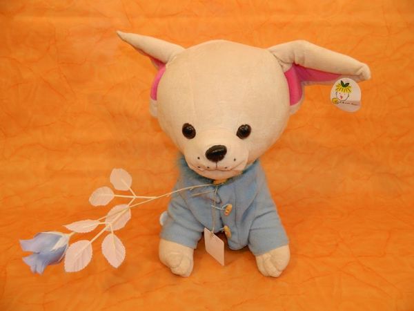 Stoffhund Weiß mit Blauem Plüsch-Pulli