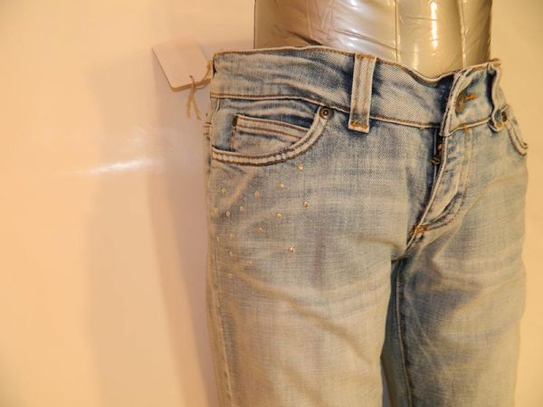 Only Jeans Hellblau mit Nieten Gr. 38/32