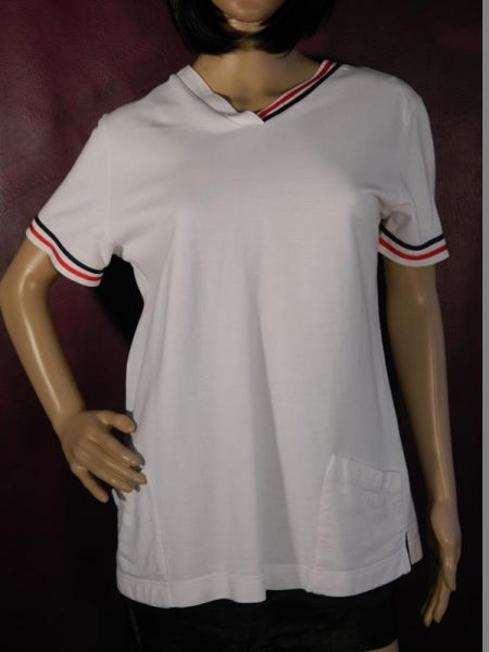 Shirt Weiß mit V-Ausschnitt Gr. M