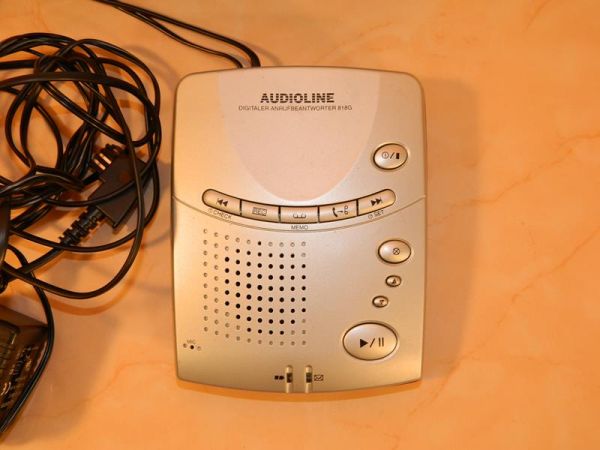 Audioline Anrufbeantworter 818G
