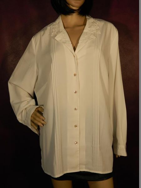 Bluse Creme mit Spitze Gr. 46