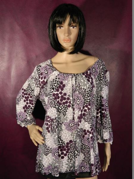 C&A Shirt Weiß/Lila mit Blumenmuster Gr. 48