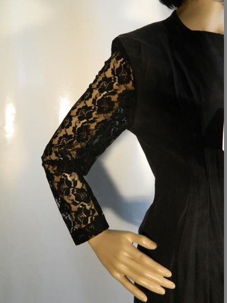 Bluse Lang Schwarz mit Spitze Gr. 36