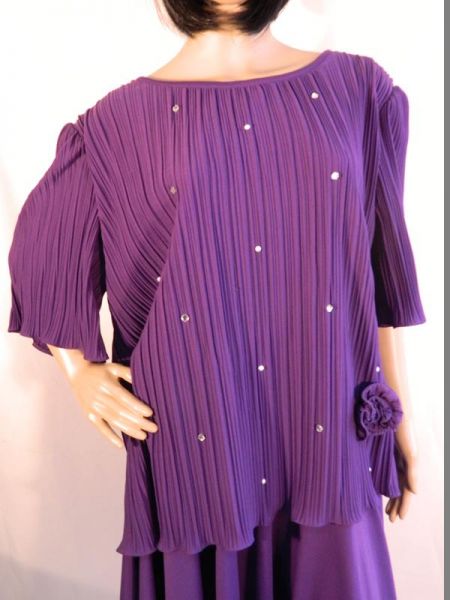 Kleid Lila mit Steinchen und Rose, Gr. 24/25