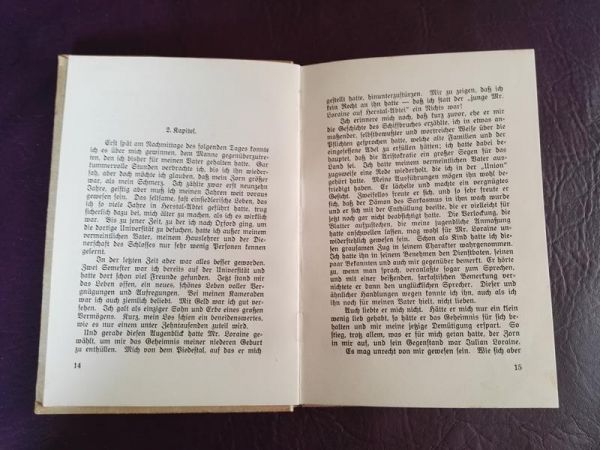 "Julian Loraine" von H. Conway