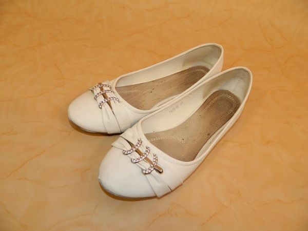 SDS Ballerinas Creme mit Silber Gr. 41