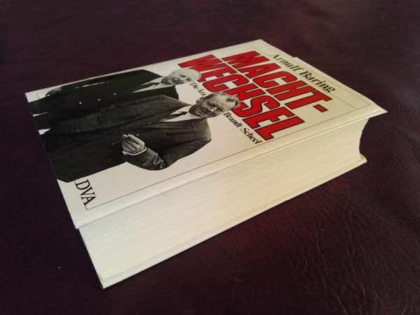 "Machtwechsel" von Arnulf Baring