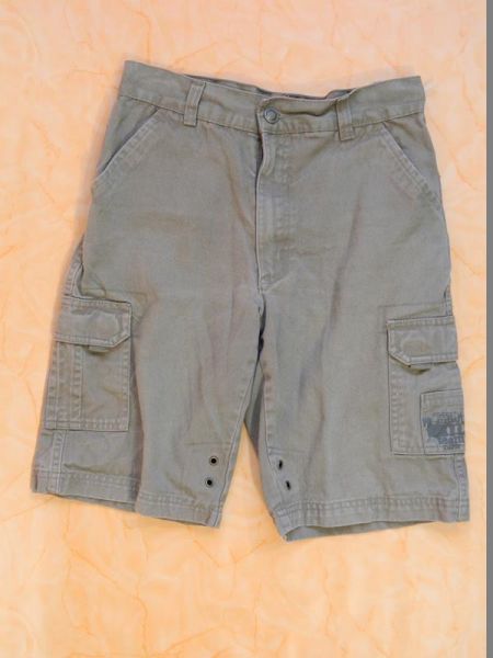 Pocopiano Shorts Khaki Gr. 152