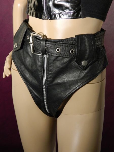 Hot-Pants, Leder Gr. M