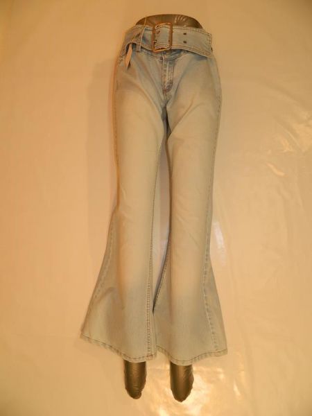 Hype Jeans Hellblau mit Schlag Gr. 36