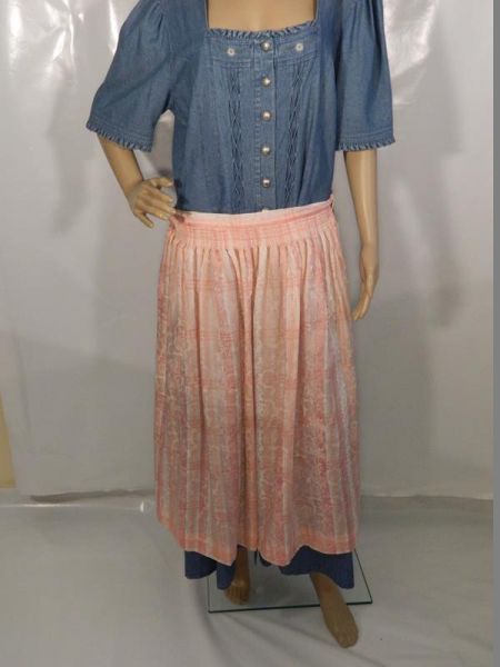Dirndl-Schürze Landhaus Rosa mit Blumenmuster Gr. 42