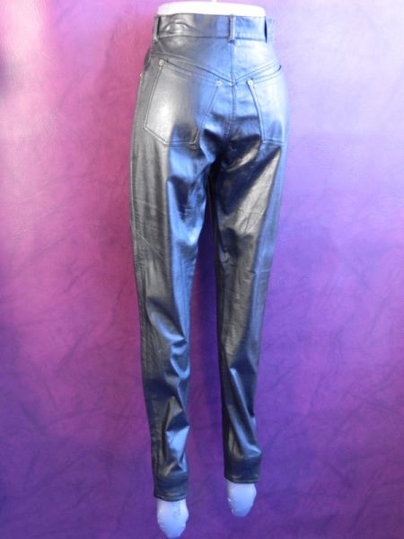 Kunstleder-Hose Gr. 34