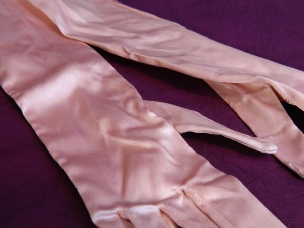 Satin-Handschuhe, Rosé