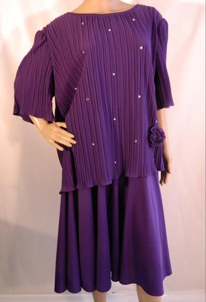 Kleid Lila mit Steinchen und Rose, Gr. 24/25