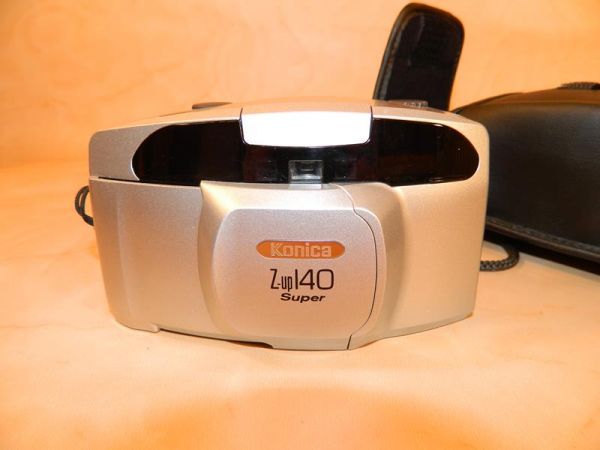 Konica "Z-Up l40 Super" Analogkamera