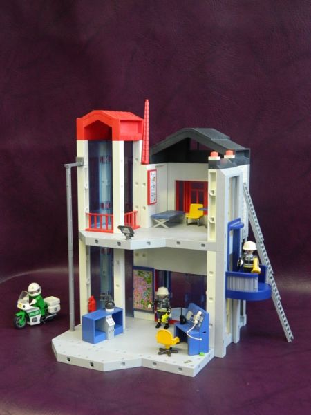 Playmobil - Feuerwehrstation (unvollständig)