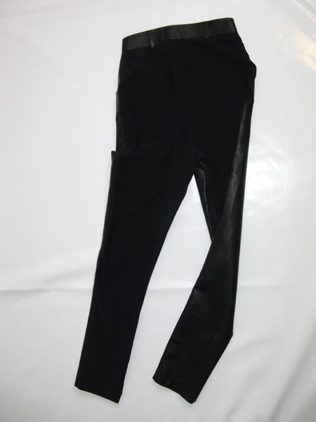 Kunstlederhose im Materialmix Gr. 34