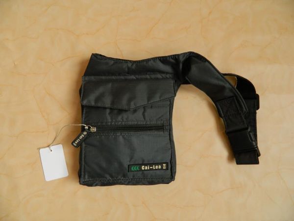 Cai Lea Bauchtasche Grau