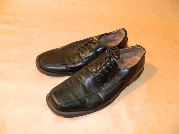 Newberry Halbschuhe schwarz Gr. 44