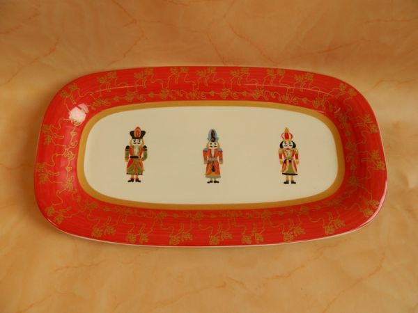 Servierplatte im Weihnachtsdekor