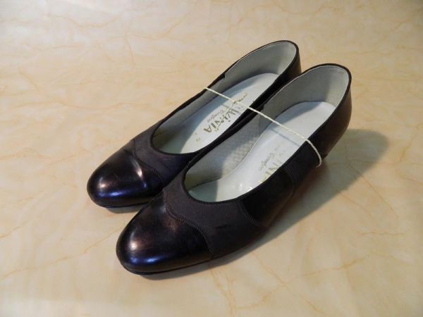 Rwinia Damenschuhe metallic violett Gr. 7
