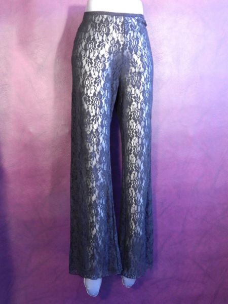 Combi, Kleid und Hose aus Spitze