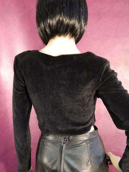 Kurzes Langarm-Sweatshirt, Samt Gr. S