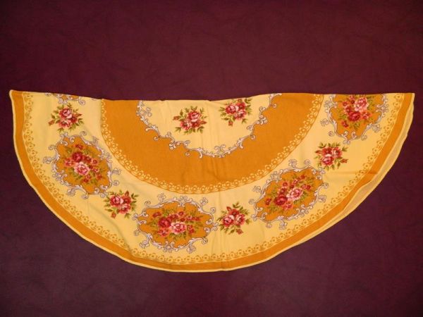 Tischdecke, Gelb/Orange mit Blumenverzierung (Rund)