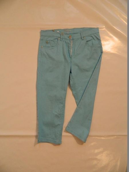 Hellblaue 3/4 Jeans Gr. M